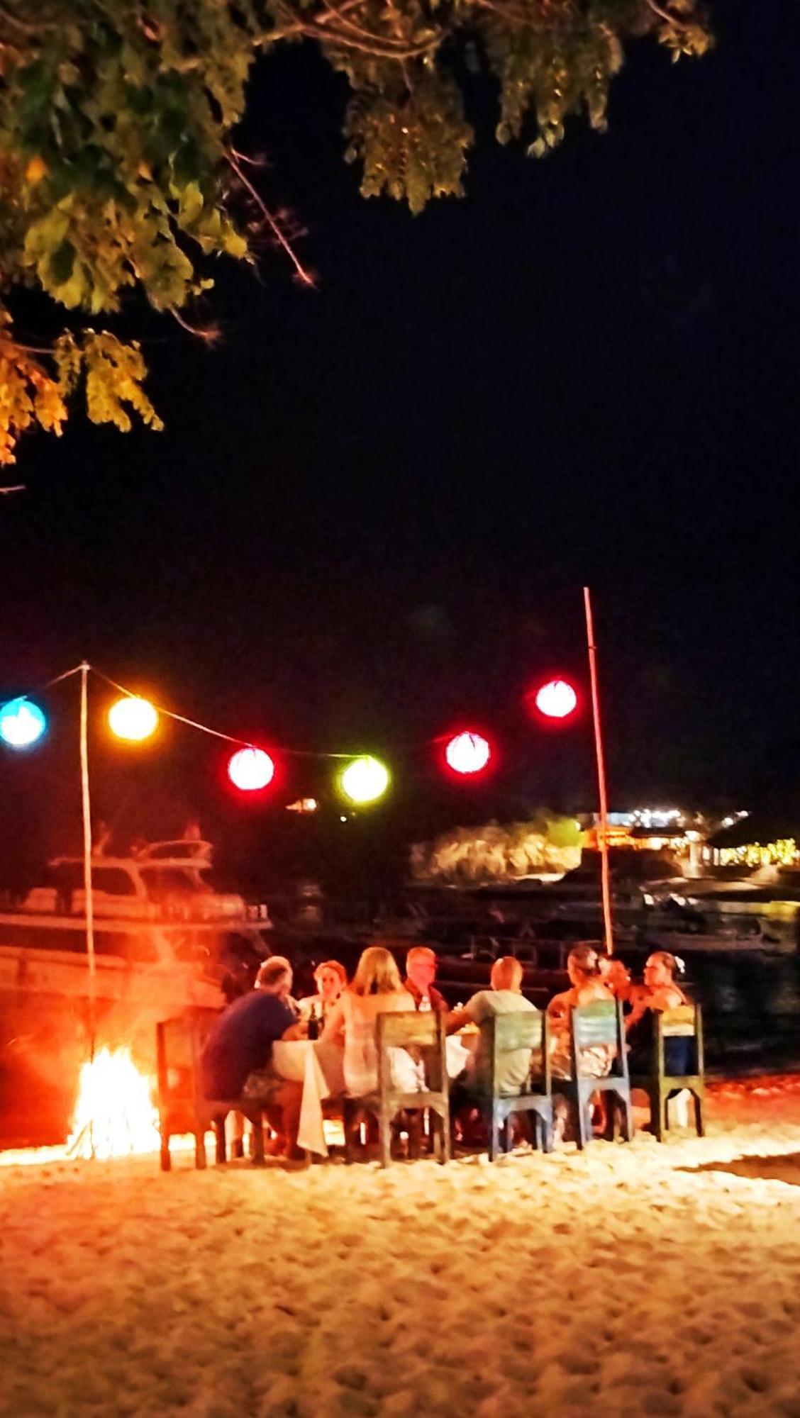 Molamola House Hotel นูซาเลมโบงัน ภายนอก รูปภาพ