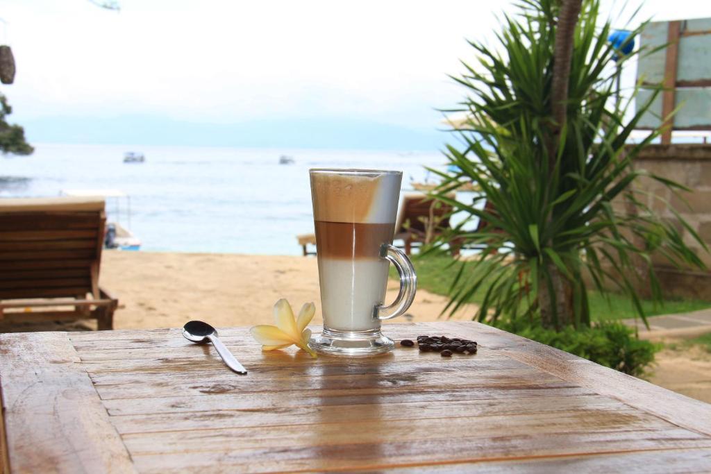 Molamola House Hotel นูซาเลมโบงัน ภายนอก รูปภาพ